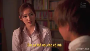 Bị cô em họ phát hiện đọc tạp chí "con heo" và cái kết